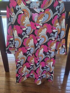 Jude Connally NWOT Retro Swirl V-Neck Dress in Black, Hot Pink, Orange, PURPLE
